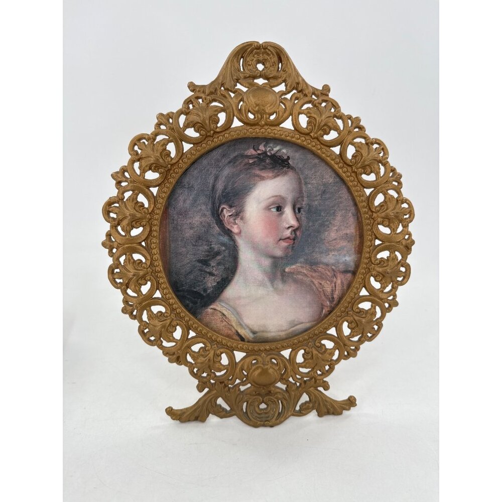 Antique Ornate Gold Tone‎ Iron Art Picture Frame With Victorian Style Portrait
